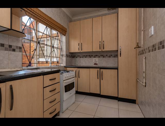 3 BEDROOM APARTMENT FOR SALE IN TURFFONTEIN